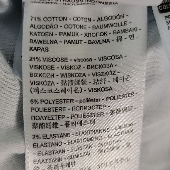 Levi's High Rise Light Wash Frayed Hem Jean Shorts - Size 31 - Picture 14 of 14